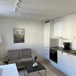 Cosy 2-rooms In The Center شقة ترومسو